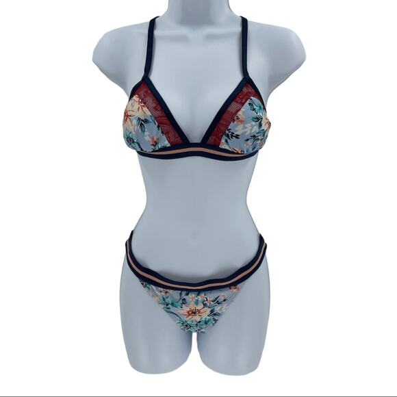 Xhilaration Women's Floral Lace Two Piece Bikini Swimsuit Size Small S - Picture 1 of 9